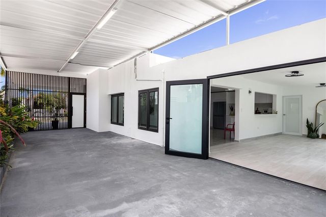 J25 CALLE COSTA BRAVA, Dorado, PR 00646