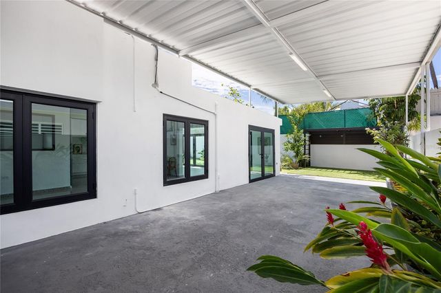 J25 CALLE COSTA BRAVA, Dorado, PR 00646