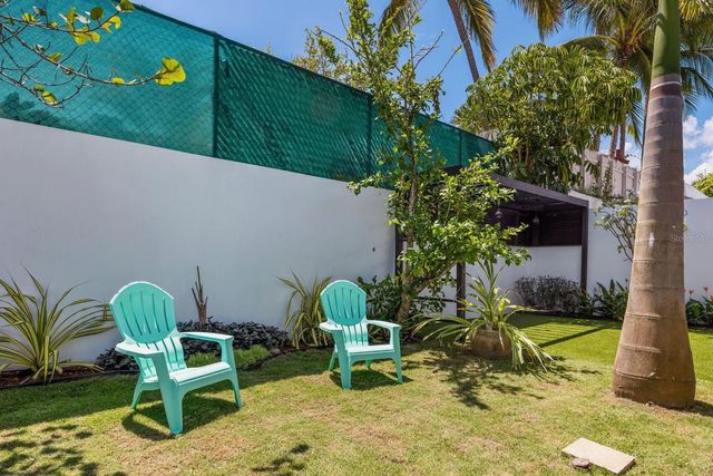 J25 CALLE COSTA BRAVA, Dorado, PR 00646