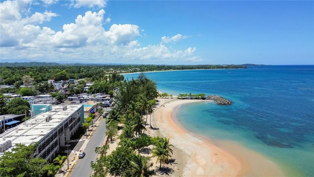 J25 CALLE COSTA BRAVA, Dorado, PR 00646