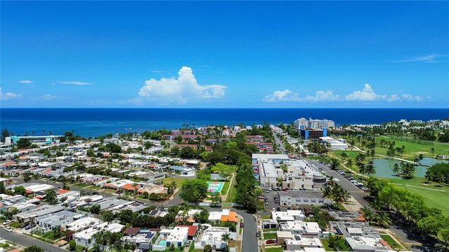 J25 CALLE COSTA BRAVA, Dorado, PR 00646