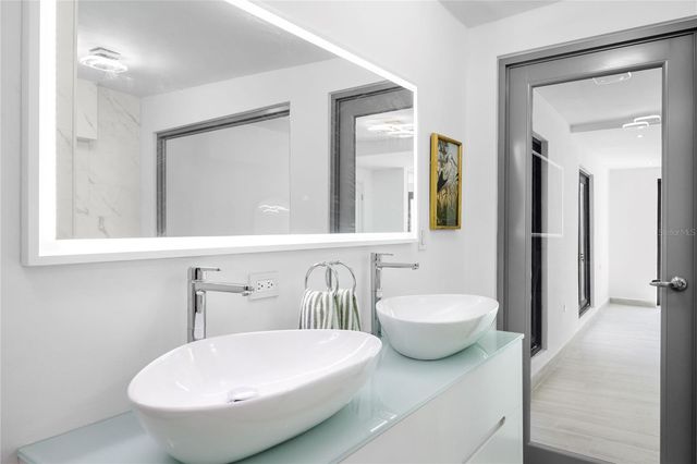 J25 CALLE COSTA BRAVA, Dorado, PR 00646