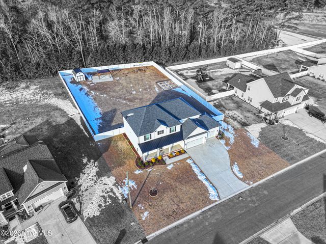 951 Appaloosa Trail, Grimesland, NC 27837