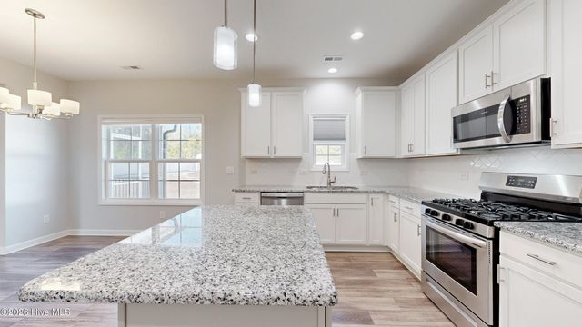 951 Appaloosa Trail, Grimesland, NC 27837