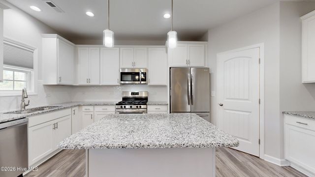 951 Appaloosa Trail, Grimesland, NC 27837