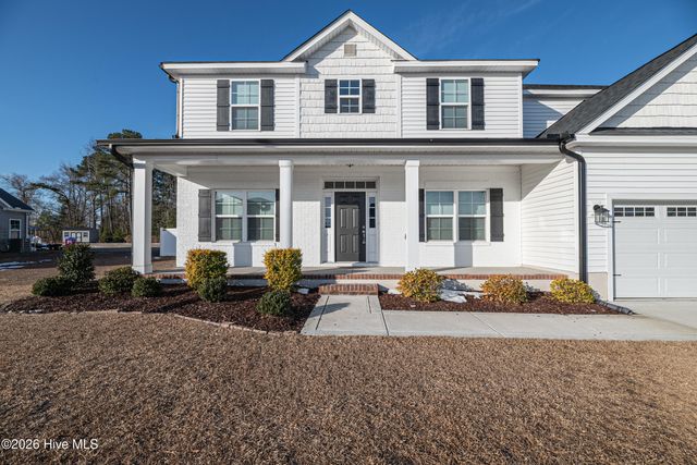 951 Appaloosa Trail, Grimesland, NC 27837