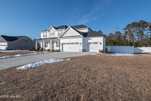 951 Appaloosa Trail, Grimesland, NC 27837