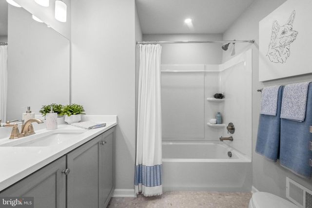135 FORAGERS LN, Kennett Square, PA 19348