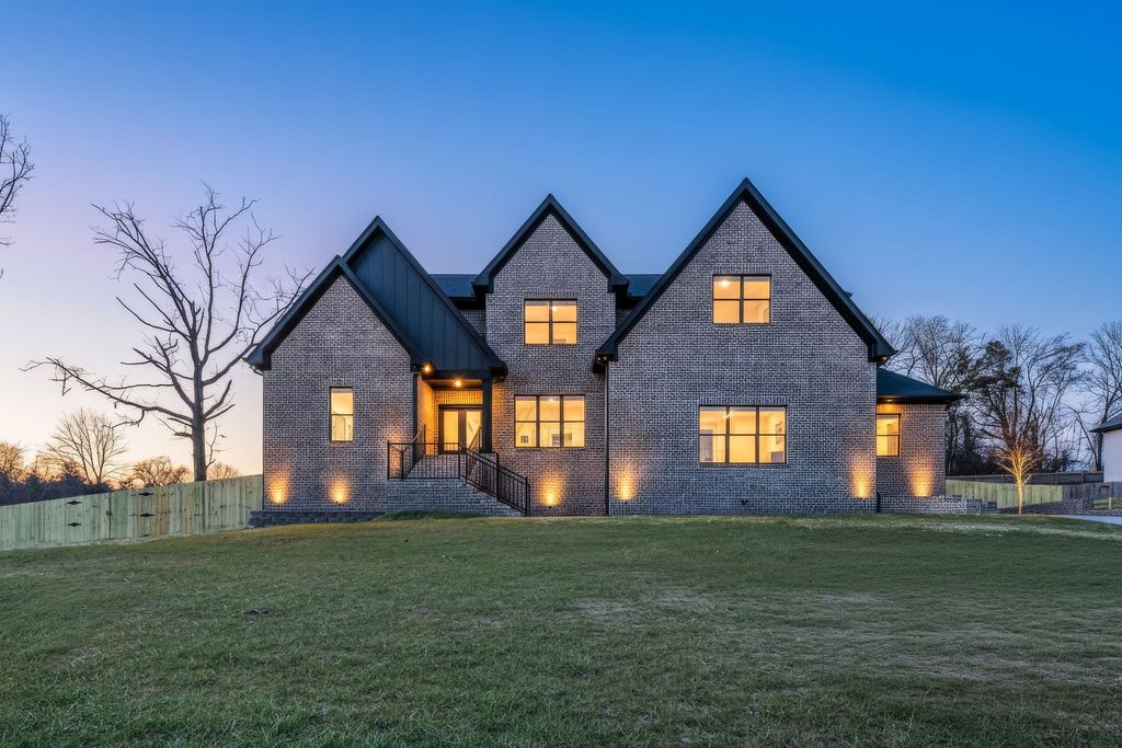 1443 Nonaville Rd, Mount Juliet, TN 37122