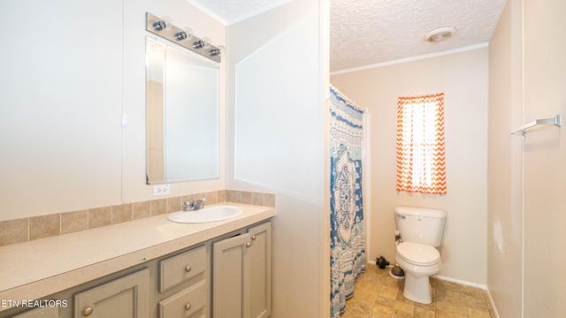 124 &118 Nickey Lane, Harriman, TN 37748