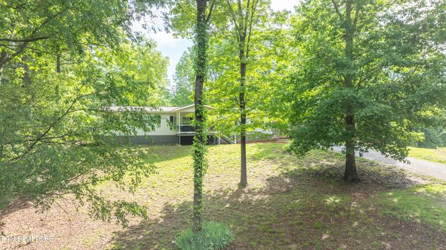 124 &118 Nickey Lane, Harriman, TN 37748