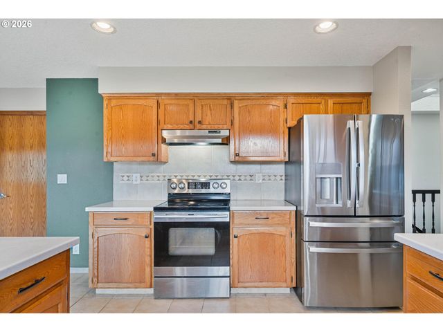 1975 Ne 2ND Pl, Hillsboro, OR 97124