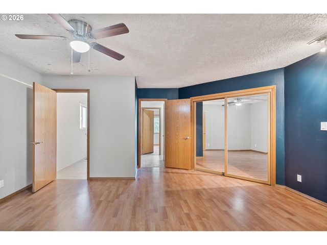 1975 Ne 2ND Pl, Hillsboro, OR 97124