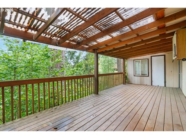 1975 Ne 2ND Pl, Hillsboro, OR 97124