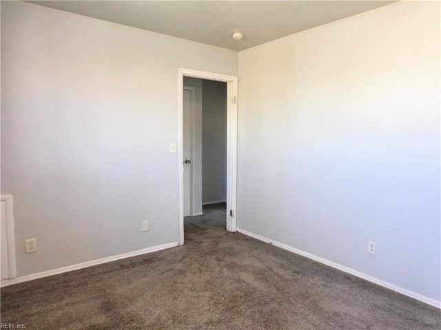 1625 W Pembroke Ave Apt 4, Hampton, VA 23661