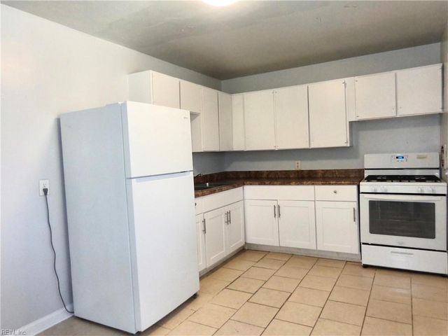 1625 W Pembroke Ave Apt 4, Hampton, VA 23661