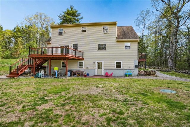 35 Haynes Road, Deerfield, NH 03037