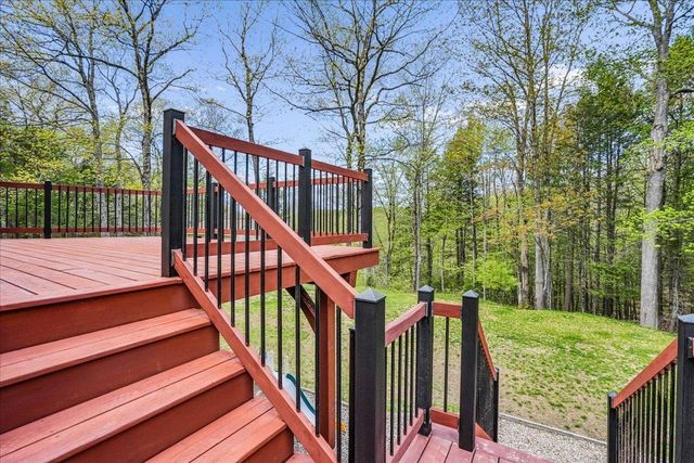35 Haynes Road, Deerfield, NH 03037