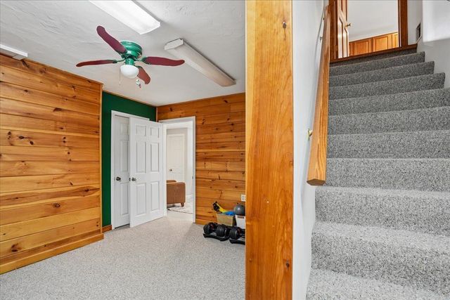 35 Haynes Road, Deerfield, NH 03037