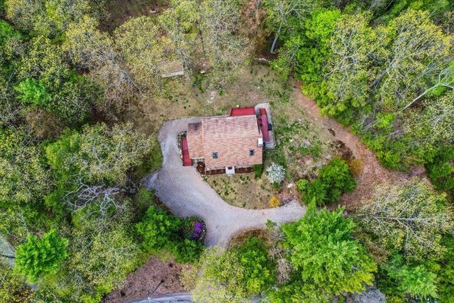 35 Haynes Road, Deerfield, NH 03037