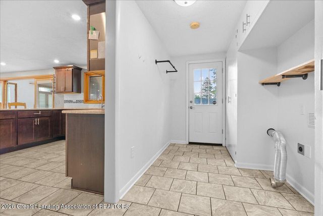 1438 N Hagadorn Road, East Lansing, MI 48823