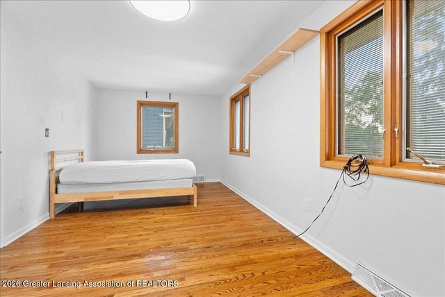 1438 N Hagadorn Road, East Lansing, MI 48823