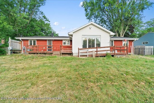 1438 N Hagadorn Road, East Lansing, MI 48823