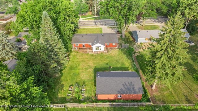1438 N Hagadorn Road, East Lansing, MI 48823