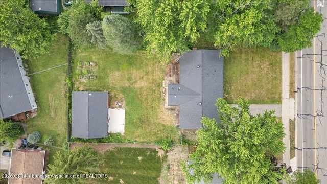 1438 N Hagadorn Road, East Lansing, MI 48823
