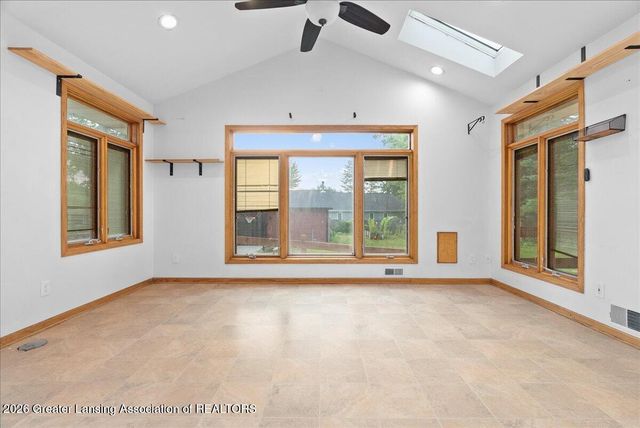 1438 N Hagadorn Road, East Lansing, MI 48823