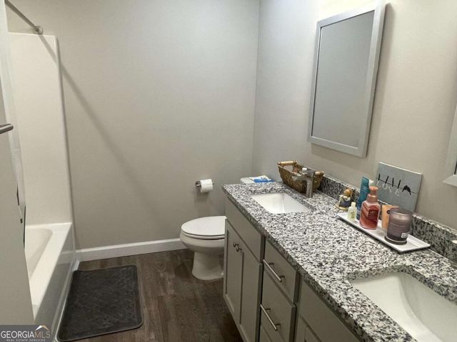 410 A N Caswell Street A, Glennville, GA 30427