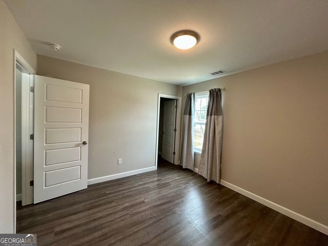 410 A N Caswell Street A, Glennville, GA 30427