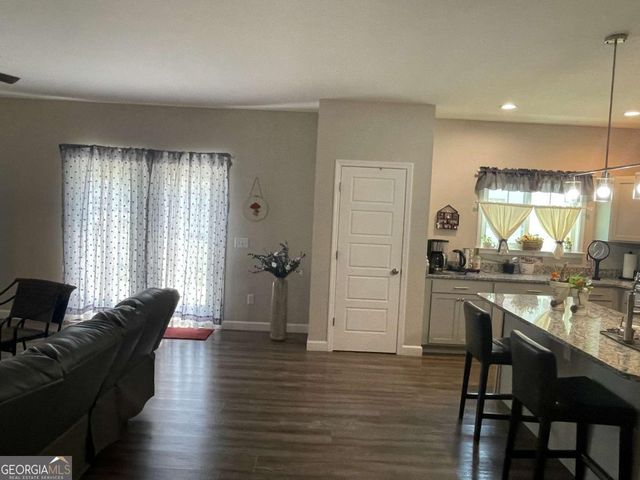 410 A N Caswell Street A, Glennville, GA 30427