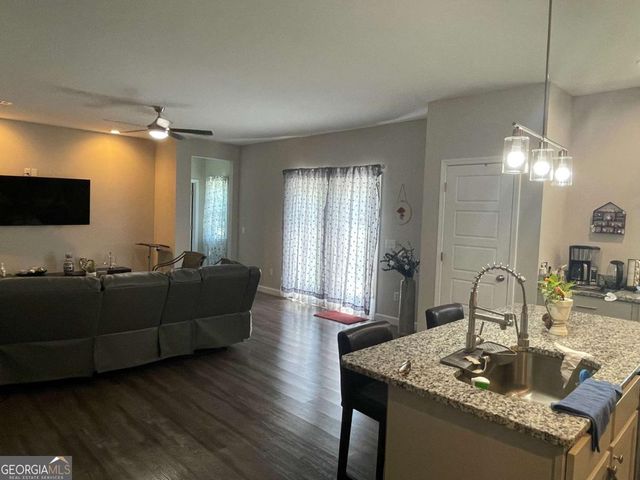 410 A N Caswell Street A, Glennville, GA 30427