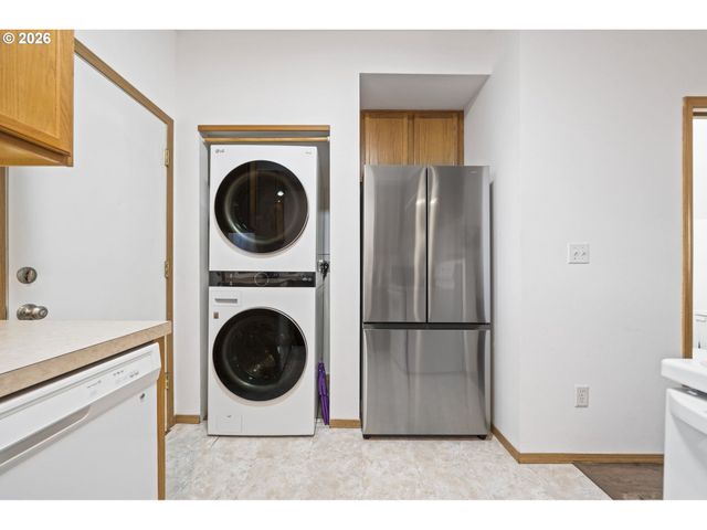 121 Se 8TH Ave, Hillsboro, OR 97123