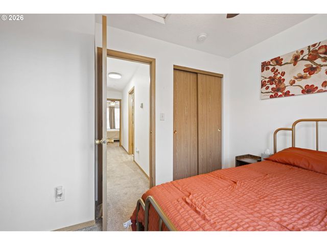 121 Se 8TH Ave, Hillsboro, OR 97123