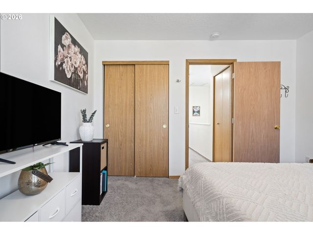 121 Se 8TH Ave, Hillsboro, OR 97123