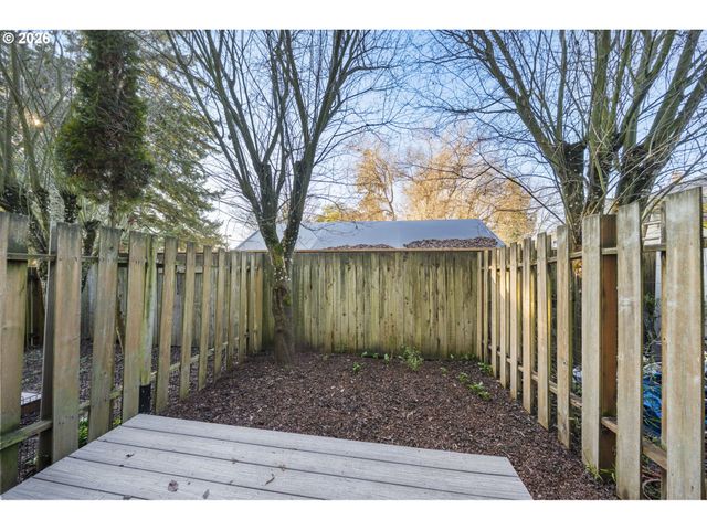 121 Se 8TH Ave, Hillsboro, OR 97123