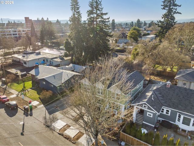 121 Se 8TH Ave, Hillsboro, OR 97123