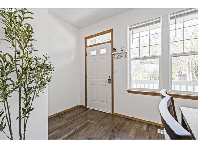 121 Se 8TH Ave, Hillsboro, OR 97123