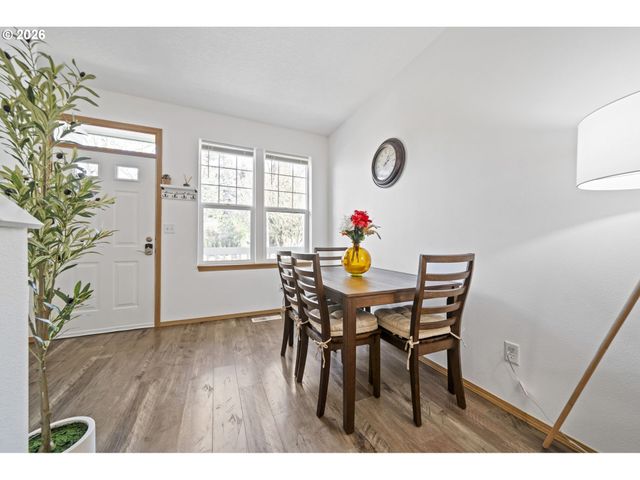 121 Se 8TH Ave, Hillsboro, OR 97123