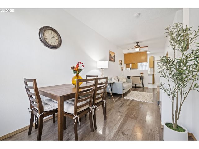 121 Se 8TH Ave, Hillsboro, OR 97123