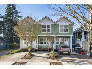 121 Se 8TH Ave, Hillsboro, OR 97123