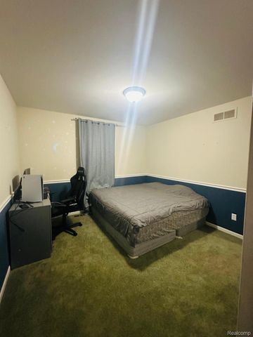 2216 Legacy Drive, Burton, MI 48519