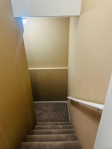 2216 Legacy Drive, Burton, MI 48519