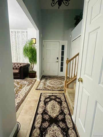 2216 Legacy Drive, Burton, MI 48519