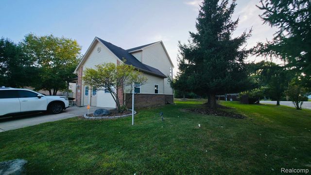 2216 Legacy Drive, Burton, MI 48519