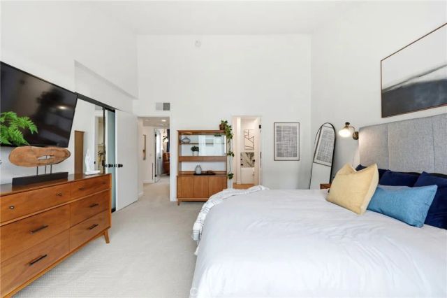 4821 Riverton 2, North Hollywood, CA 91601