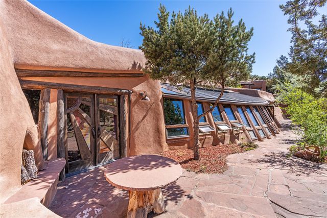 41 Estrada Calabasa, Santa Fe, NM 87506