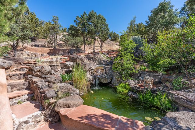 41 Estrada Calabasa, Santa Fe, NM 87506